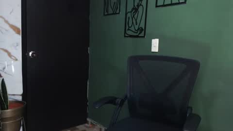 hot chocolate 4u online show from 07/11/26, 04:15