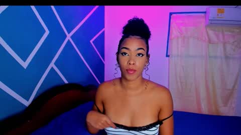 Hot Couple online show from 09/25/25, 06:39