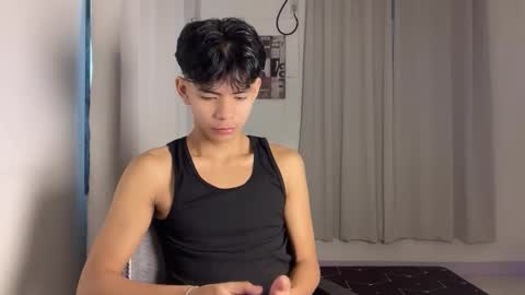 Snapshot of hot_cuteboy02 chatting on 12/03/25, 01:02 Kim online show from 12/03/25, 01:02