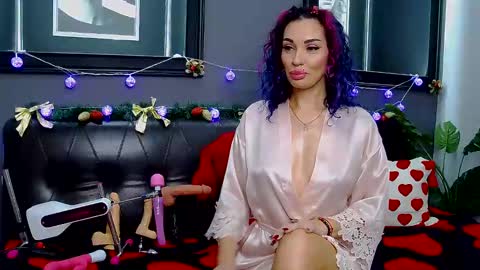 Darina online show from 01/13/25, 02:07