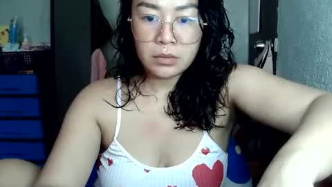 hot_emma1112 online show from 07/13/26, 01:41