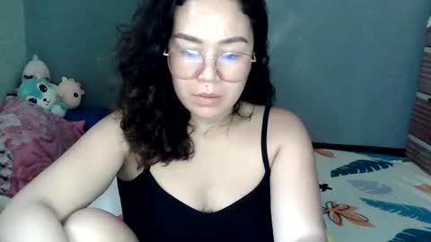 hot_emma1112 online show from 07/19/26, 01:42