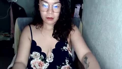 hot_emma1112 online show from 07/20/26, 12:40