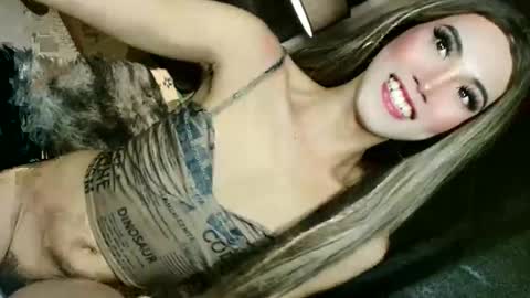 Snapshot of hot_fuckingmedusa69 chatting on 10/23/25, 06:56 Naughty Allison online show from 10/23/25, 06:56