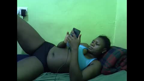Snapshot of hot_girlly chatting on 11/29/25, 06:16 hot_girlly online show from 11/29/25, 06:16