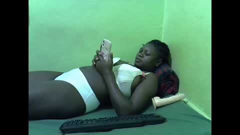 Snapshot of hot_girlly chatting on 01/07/26, 03:53 hot_girlly online show from 01/07/26, 03:53