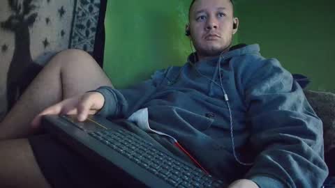 hot_guy36 online show from 02/08/26, 02:09