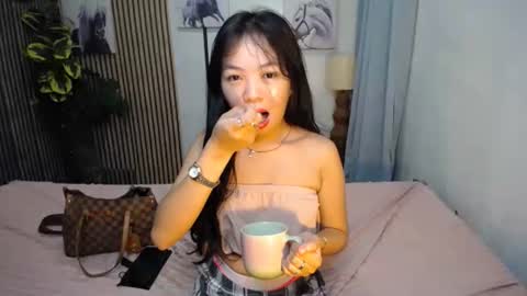 Ms Yen online show from 09/26/25, 11:36