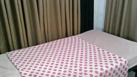 hot_jenile01 online show from 09/29/25, 11:42