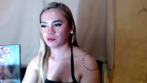 Snapshot of hot_jessyxoxo chatting on 07/28/26, 07:39 Jessy online show from 07/28/26, 07:39