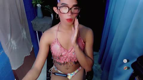 Snapshot of hot_khianna chatting on 02/21/26, 10:11 Khianna online show from 02/21/26, 10:11