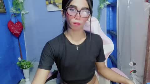 Snapshot of hot_khianna chatting on 03/05/26, 01:40 Khianna online show from 03/05/26, 01:40