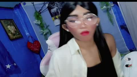 Snapshot of hot_khianna chatting on 03/27/26, 12:38 Khianna online show from 03/27/26, 12:38