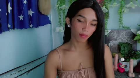 Snapshot of hot_khianna chatting on 04/11/26, 01:43 Khianna online show from 04/11/26, 01:43