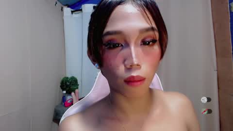 Snapshot of hot_khianna chatting on 05/01/26, 01:59 Khianna online show from 05/01/26, 01:59