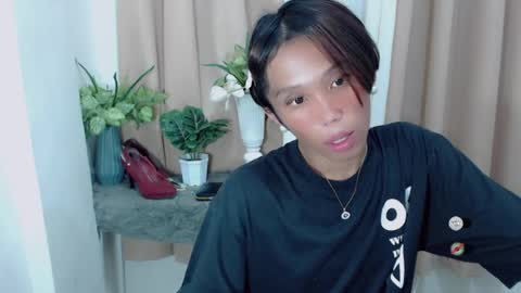 Snapshot of hot_khianna chatting on 05/20/26, 10:21 Khianna online show from 05/20/26, 10:21