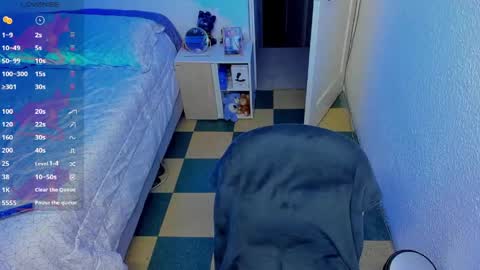 Snapshot of hot_latin_temptation chatting on 06/08/26, 01:28 Alejandro online show from 06/08/26, 01:28
