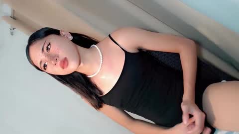 Snapshot of hot_little_angel18 chatting on 06/08/26, 02:12 hot_little_angel18 online show from 06/08/26, 02:12