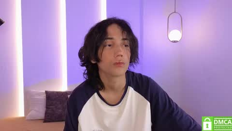 Snapshot of hot_little_bunny chatting on 09/17/25, 09:16 Alana online show from 09/17/25, 09:16