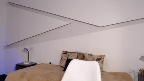 Snapshot of hot_little_bunny chatting on 09/18/25, 09:50 Alana online show from 09/18/25, 09:50