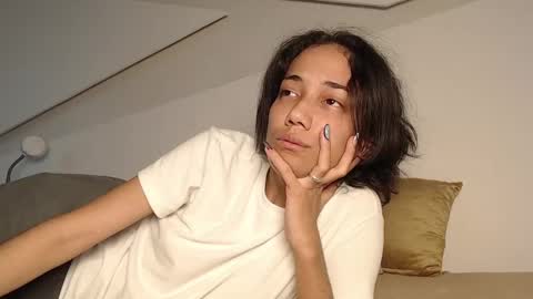 Snapshot of hot_little_bunny chatting on 10/01/25, 09:32 Alana online show from 10/01/25, 09:32