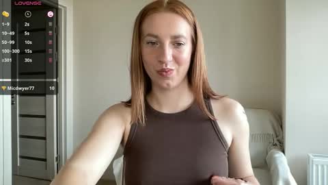 Snapshot of hot_lliinns chatting on 10/03/25, 01:19 Lina online show from 10/03/25, 01:19