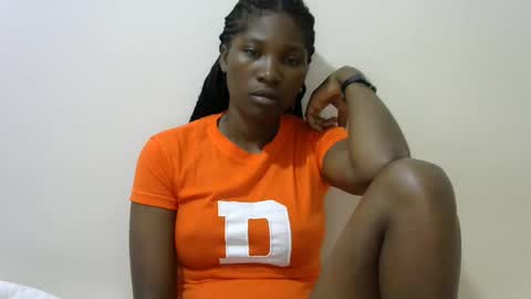 LONNAH online show from 01/17/25, 06:54
