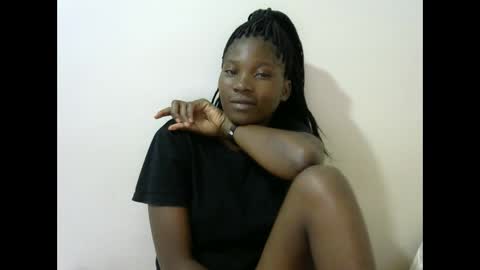 LONNAH online show from 02/04/25, 08:06