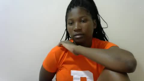 LONNAH online show from 02/12/25, 01:19