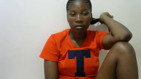 LONNAH online show from 03/08/25, 08:11