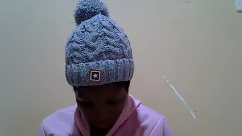 Snapshot of hot_lonnah chatting on 09/22/25, 03:30 LONNAH online show from 09/22/25, 03:30