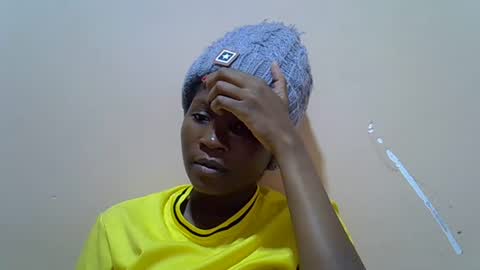 Snapshot of hot_lonnah chatting on 09/28/25, 01:27 LONNAH online show from 09/28/25, 01:27