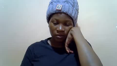 Snapshot of hot_lonnah chatting on 09/29/25, 03:11 LONNAH online show from 09/29/25, 03:11