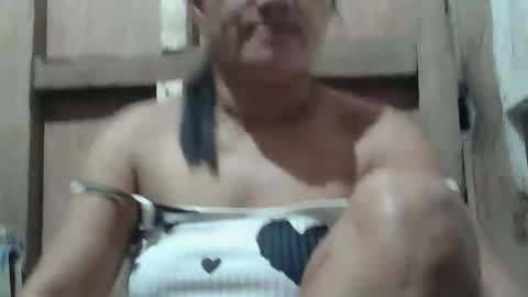 Snapshot of hot_mama09 chatting on 02/24/26, 01:36 hotmama online show from 02/24/26, 01:36