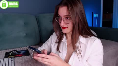 Alexandra online show from 12/13/24, 01:44