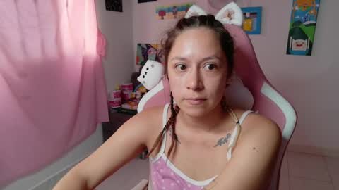 Snapshot of hot_mommymia chatting on 02/04/26, 03:29 Mia online show from 02/04/26, 03:29