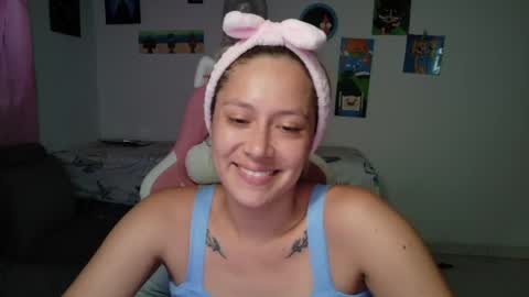 Snapshot of hot_mommymia chatting on 05/28/26, 10:29 Mia online show from 05/28/26, 10:29