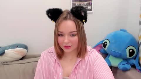 Moon online show from 02/08/26, 03:48