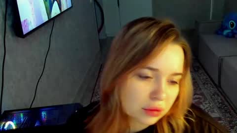 Moon online show from 04/27/26, 05:27