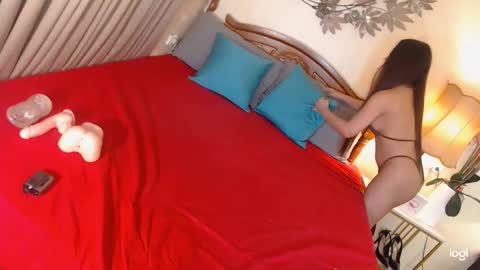 Snapshot of hot_nikki69 chatting on 10/26/25, 09:04 hot_nikki69 online show from 10/26/25, 09:04