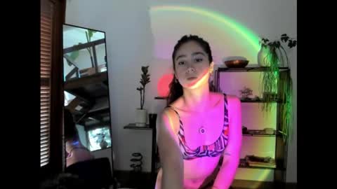 Hot Pictorica online show from 12/01/25, 01:16