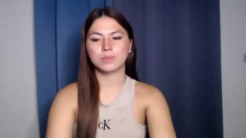 Snapshot of hot_precious_nikki chatting on 02/01/26, 06:06 Nikki online show from 02/01/26, 06:06