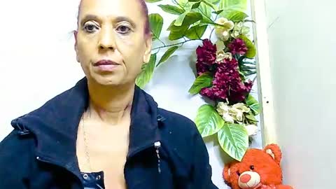 hot queen online show from 06/22/26, 04:31