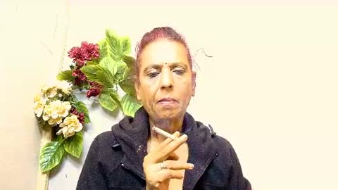 hot queen online show from 07/04/26, 07:58