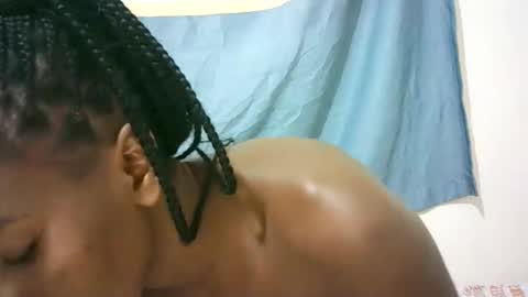 Snapshot of hot_reenor chatting on 05/16/26, 12:04 reenor online show from 05/16/26, 12:04