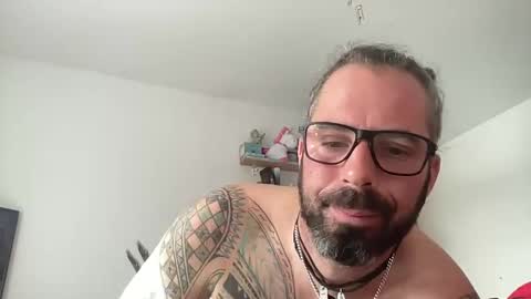 Snapshot of hot_sex83 chatting on 01/06/25, 10:13 letmedoo2 online show from 01/06/25, 10:13