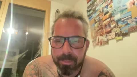 letmedoo2 online show from 10/16/25, 05:58