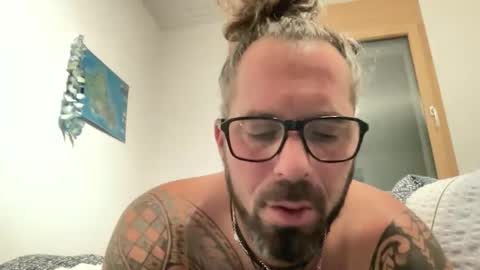 Snapshot of hot_sex83 chatting on 12/13/25, 10:48 letmedoo2 online show from 12/13/25, 10:48