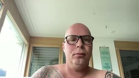 letmedoo2 online show from 05/11/26, 07:25