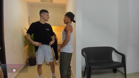 Vanesa Oliver and Andrew online show from 10/12/25, 11:04